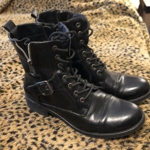 Steve Madden boots 7